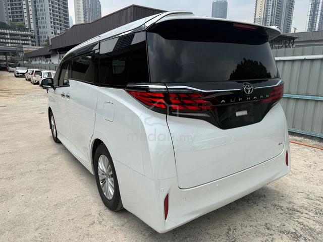 2025 Toyota Alphard 2.5 X HEV MPV 8 Seater - 5