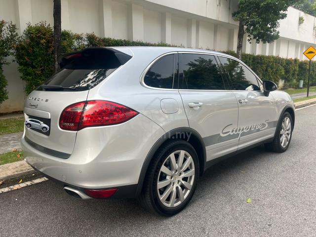 11/12 Porsche CAYENNE S 4.8 958 (A) DirectOwner - 2