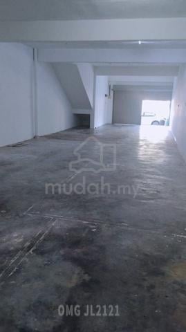 Ground Floor Shoplot Facing Main Road Near Taman Sentosa KFC for rent 1