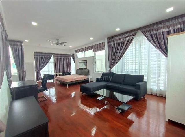 Corner 3 Storey Semi-D Jacaranda , Cyberjaya 1