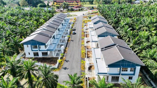 DOUBLE STOREY TERRACE HOUSE Taman Nira Sari BUKIT BELIMBING K.Selangor 1