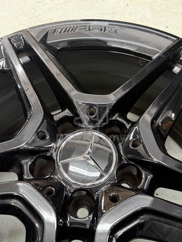 Original Mercedes Benz A Class W177 18inch AMG Rim - photo 2 of 5