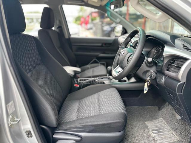 Toyota HILUX 2.4 E (A) Full loan, Year 2021. 4x4 - 5