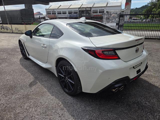 2023 Toyota GR86 2.4 RZ (A) GR Exhaust, BSM - 3