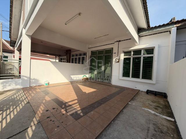 4 BEDROOMS Single Storey Terrace Taman Krubong Jaya near Cheng 1