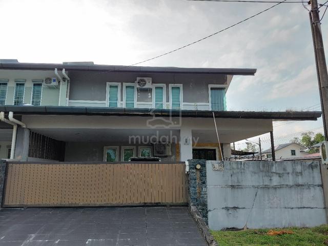 Big Double Storet Corner Desa Ilmu for Sale.  1