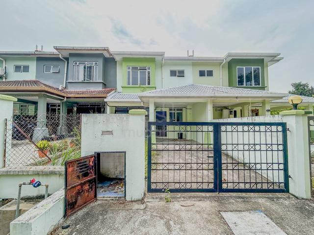 Double Storey Terrace, Taman Kenanga, Bandar Baru Salak Tinggi, Sepang 1