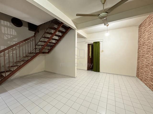 [Facing empty] Kemboja, Bukit Sentosa, Rawang, 2 sty terrace house 1