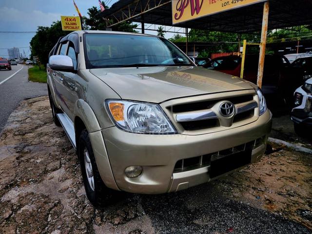 Toyota HILUX 2.5(A)VIGO D/C G D4D 4X4 PICKUP TRUCK - 4