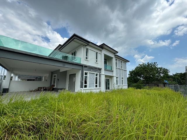 CORNER LOT! 2 Storey Semi D Gadong Murni, Pulau Gadong Melaka 1