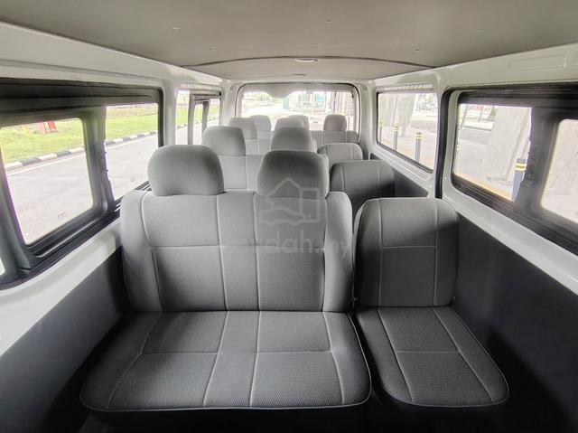 2017 Toyota Hiace 2.5 (M) Window 14 Seat Low Roof - 5