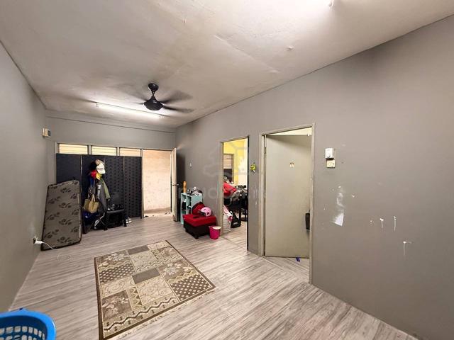 Taman Subang Perdana Flat 1