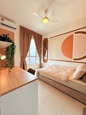 Master Room Pixel City Central 1