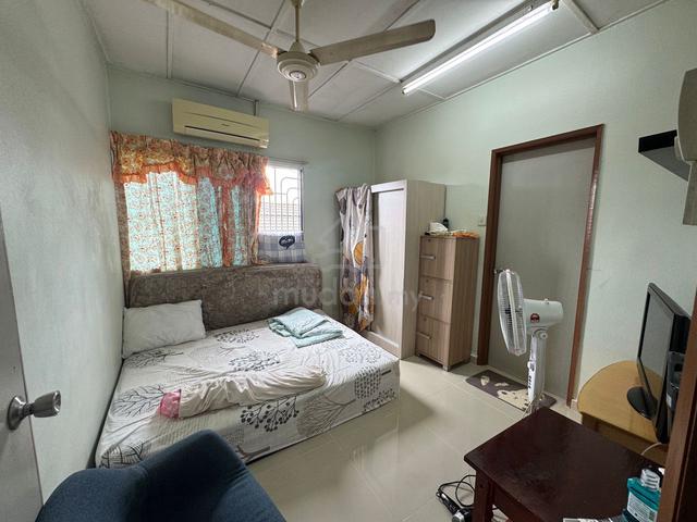 Freehold Double Storey house for sale 1