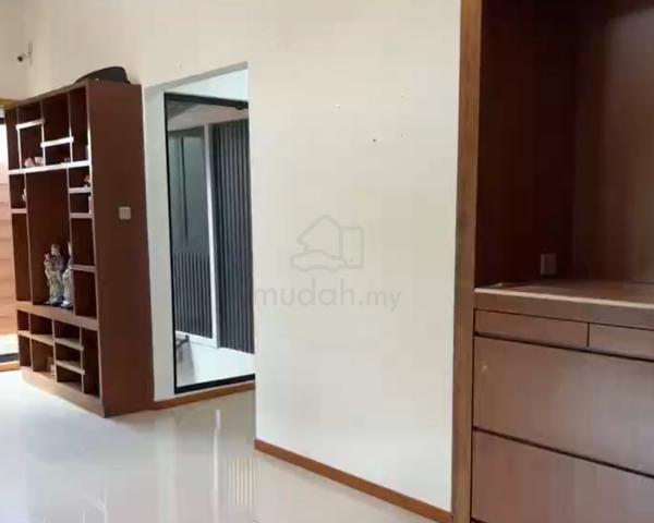 RENOVATED 1.5 Storey Semi-Detached For Rent - Tanjung Tokong Penang 1