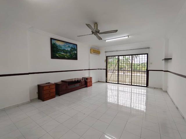 Seri Mutiara Apartments (Seri Alam) 1