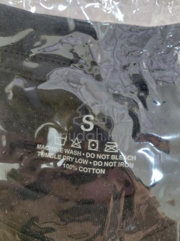 Samsung Galaxy A17 t shirt - photo 2 of 3