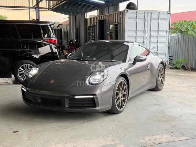 2021 Porsche 911 Carrera 4S - 1