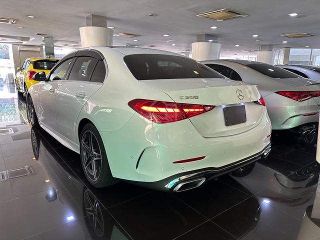 2022 Mercedes Benz C200 1.5 AVANTGARDE AMG LINE - 4