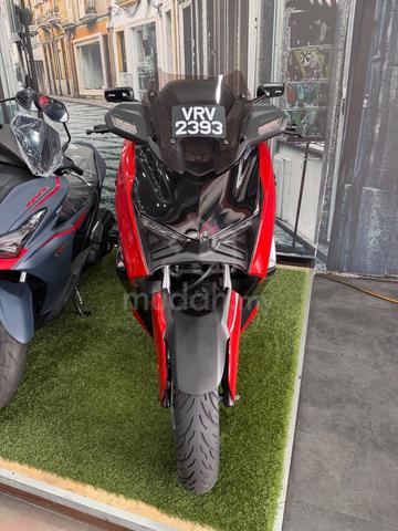 Yamaha XMAX 250 V3 - photo 2 of 3