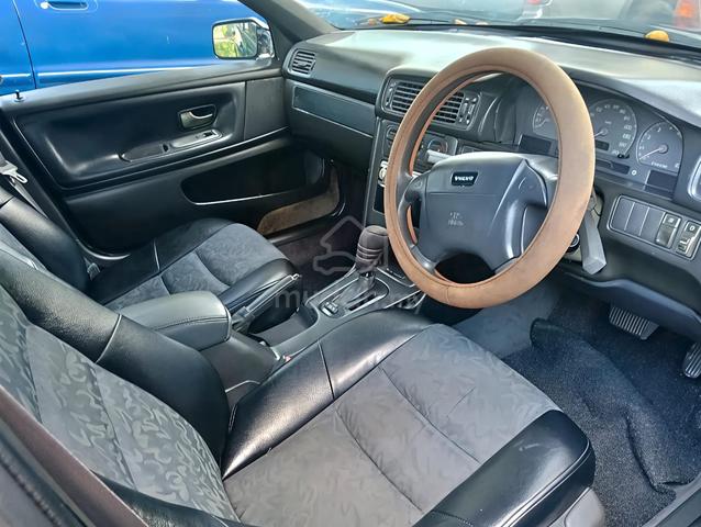 Volvo S70 2.0 T (A)9k new engine cushion paint - 3