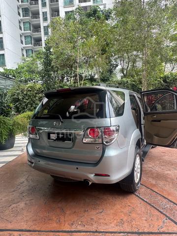 2011 Toyota FORTUNER 2.7 V TGN51R-NKPSKEFJ (A) - 2