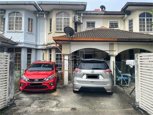 Bukit Puchong 4R3B Double Storey Terrace House For Sales 1