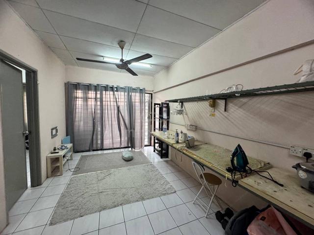 Pangsapuri Perdana (Seksyen 13) 1