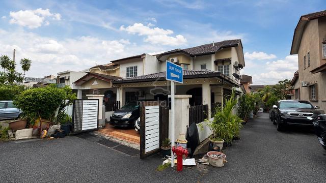 Fully Extended Double Storey Superlink House Kota Damansara 1