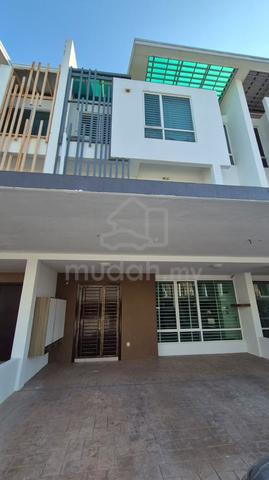 Cassia Garden Residence, Cyberjaya 3 Storey Superlink House 5B7B 1