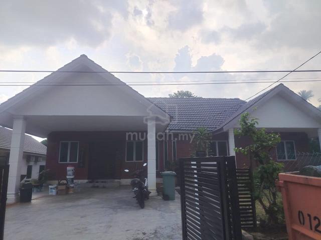 Single Storey Bungalow In Sg Buloh For Rent 1