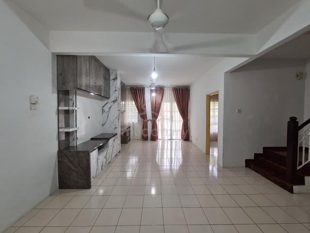 URGENT for RENT 2 Storey Intermediate Terrace, Presint 9, Putrajaya. 2