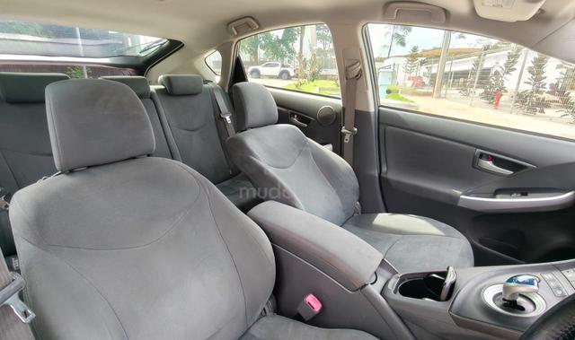 2011 Toyota PRIUS 1.8 (A) 1 Carefull Auntie OWNER - 5