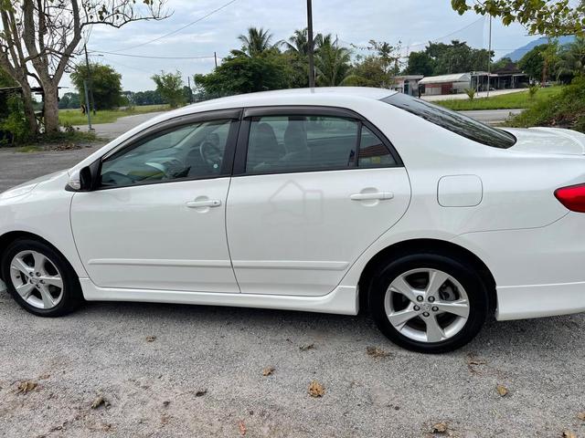 2011 Toyota COROLLA ALTIS 1.8 E FACELIFT (A) - 3