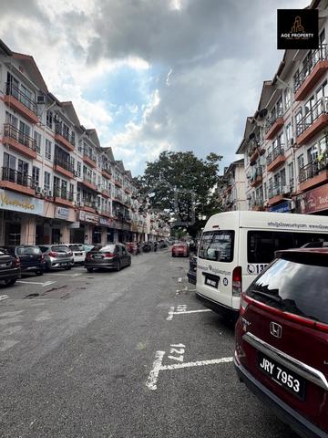 Park Avenue (Tampoi Indah) 1