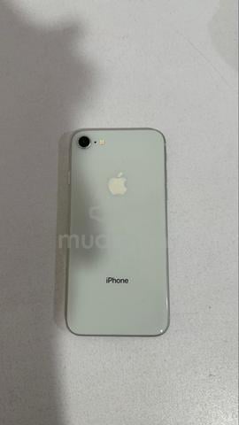 iPhone 8 64GB Silver Battery Health 100% - photo 2 of 3