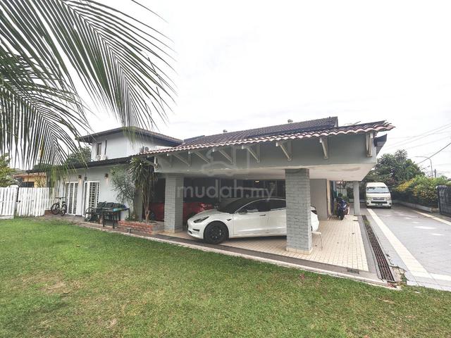Renovated Corner Lot Double Storey Bungalow SS1 Petaling Jaya 1