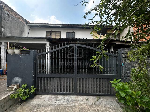 FOR SALE : Double Storey Terrace Taman Medan, Petaling Jaya Selangor 1