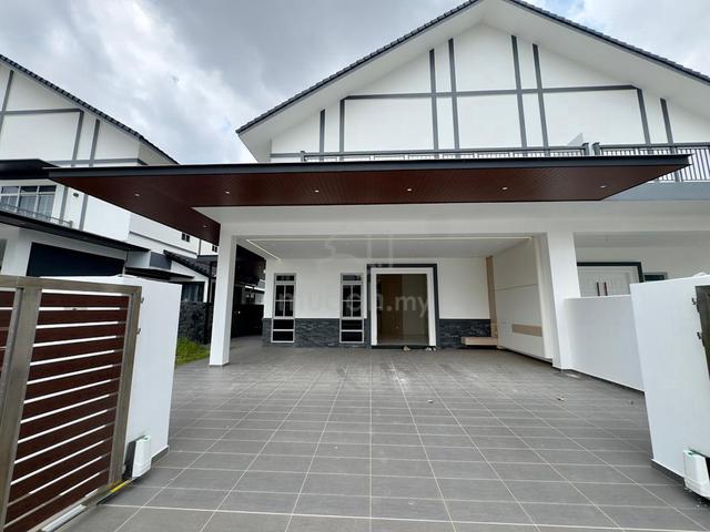 Bayfield eco spring. Fully renovated semi d. Brand new 1