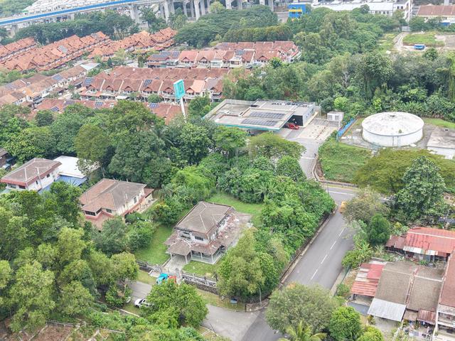 Old House {10,484} 2sty Bungalow Abandoned Taman Bukit Cheras, KL 1