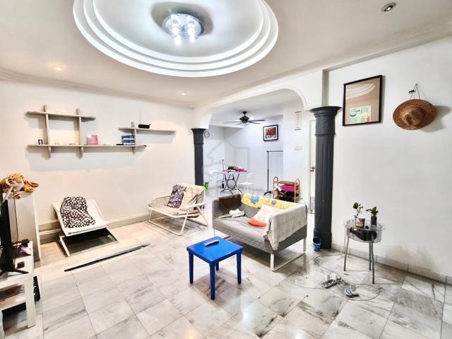 Taman Daya 5 Beds 3 Baths 2 Storey House 22x70 1
