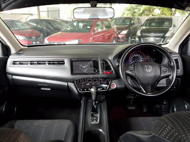 2017 Honda HR-V 1.8 V (A) Premium V - 4
