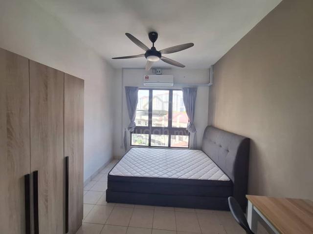 Palm Spring Kota Damansara Balcony Room PJ MRT 1