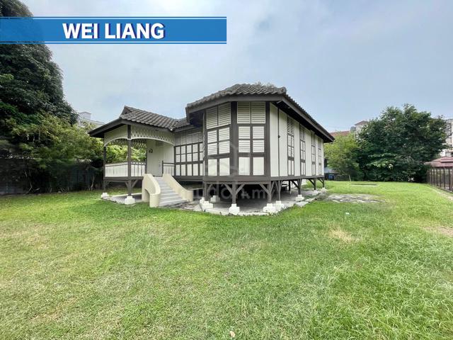Bungalow [12416sf] 70's HERITAGE DESIGNED l FLAT LAND l Air Itam 1