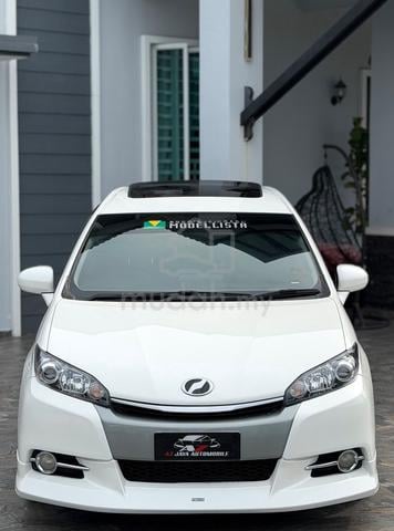 2011 Toyota WISH 1.8 S (A) SUNROOF KEYLESS AAA++ - 5