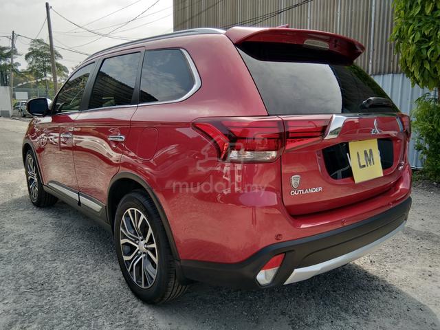 R /2021/ Mitsubishi OUTLANDER 2.0 AWD 2.0L (A) - 2