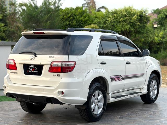 2010 Toyota FORTUNER 2.5 G TRD SPORTIVO - 4
