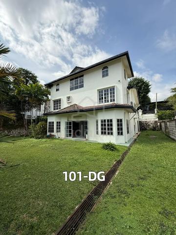 Petaling Jaya section 17 Triple sty bungalow 60*90sqft for sale 1