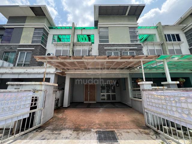 BEST PRICE🔥🔥 3 Storey Taman Sri Putra Sungai Buloh 1