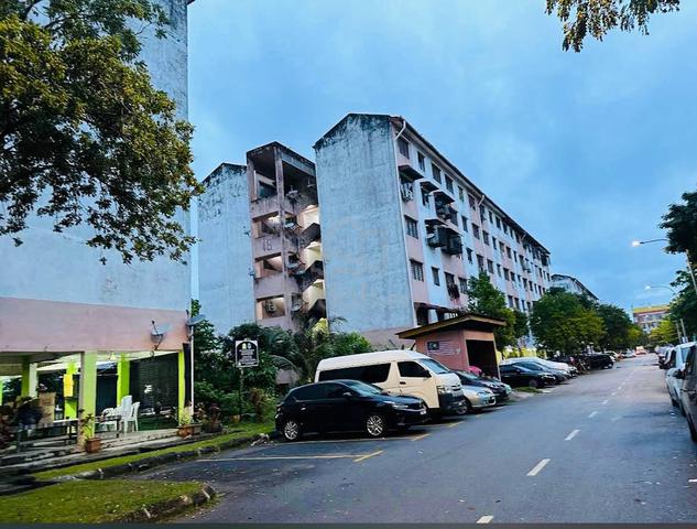 Flat PKNS Seksyen 7 Shah Alam 1